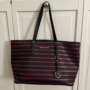 Michael Kors tote pink and black